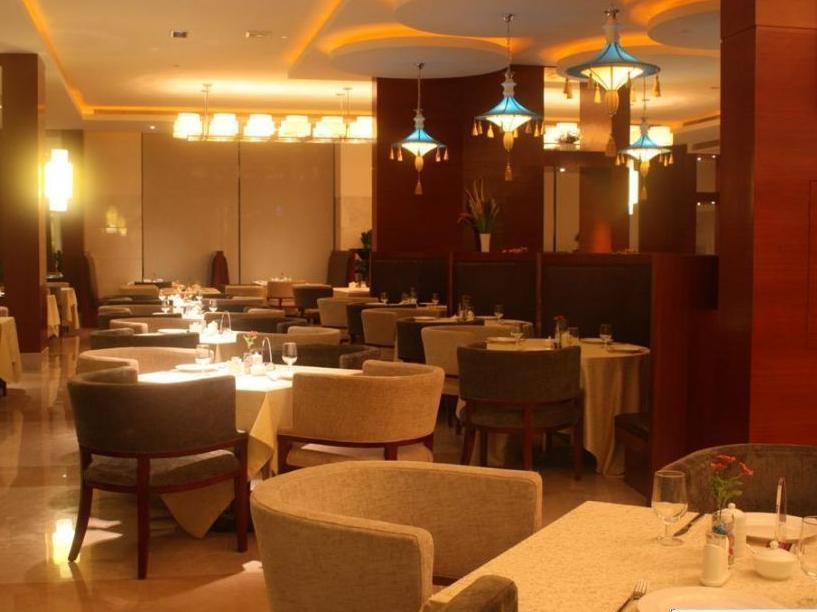 Vienna Hotel Guangzhou Shaheding Metro Station Экстерьер фото