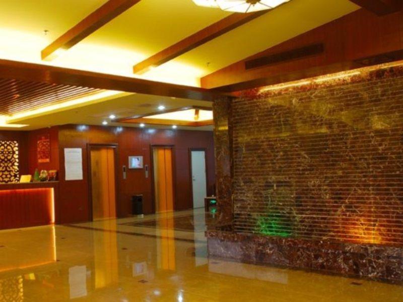 Vienna Hotel Guangzhou Shaheding Metro Station Экстерьер фото